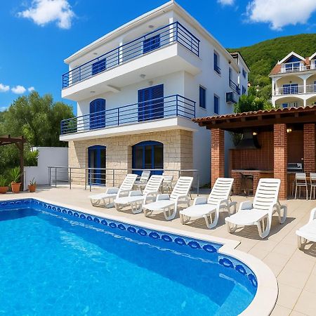 Villa Sea-N-Sun, 7 Bedrooms & Pool, Nearby Portonovi Marina. Ðenovići Exterior foto